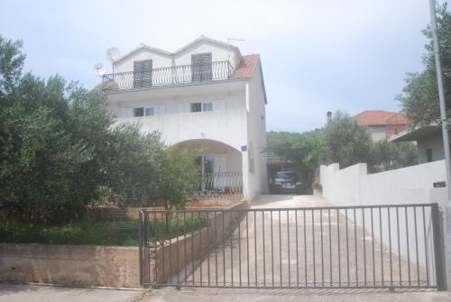Apartments with a parking space Stari Grad Hvar - 11731 - image 6