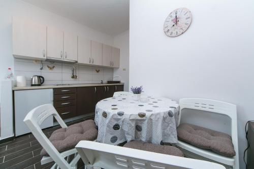 Apartment Podaca 11748a - image 3