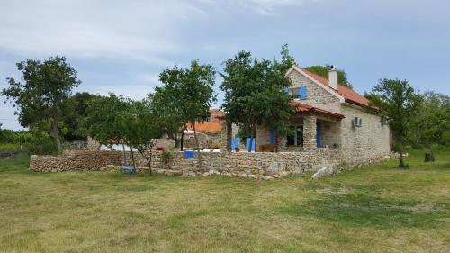 Family friendly house with a swimming pool Puljane, Krka - 11688