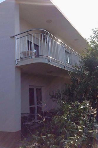 Apartments with a parking space Kastel Stafilic Kastela - 11776 - image 4