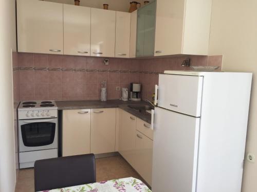 Apartments by the sea Lun Pag - 11781 - main image
