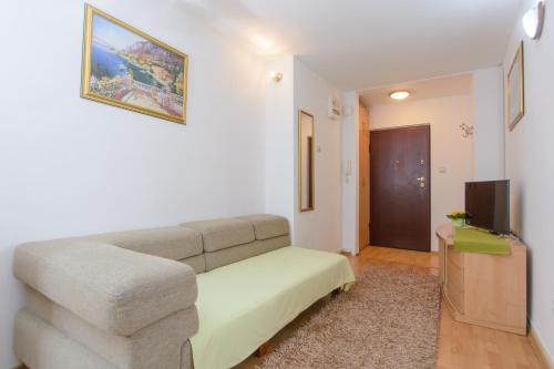 Apartments with WiFi Split - 11654 - image 8