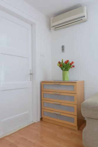 Apartments with WiFi Split - 11654, Split (photo 3)