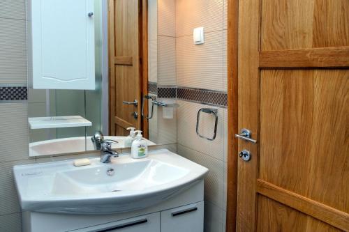 Holiday house with a swimming pool Plano Trogir - 11897 - image 3