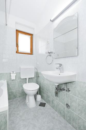Apartment Bozava 11896a - image 4