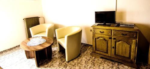Apartments and rooms with parking space Zambratija, Umag - 11875
