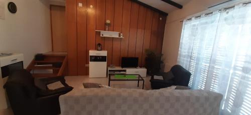 Apartments by the sea Tribunj Vodice - 12070 - image 9