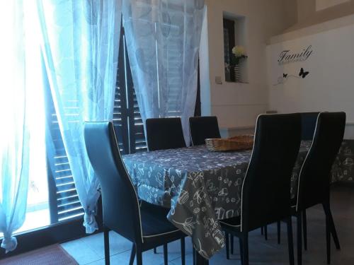 Apartments by the sea Tribunj Vodice - 12070 - image 14