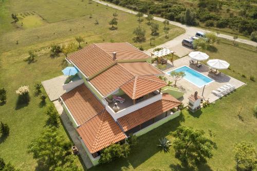 Seaside apartments with a swimming pool Ljubac, Zadar - 11922