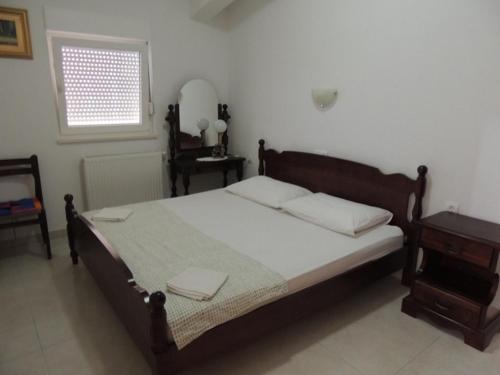 Two-Bedroom Apartment with Terrace and Sea View image 5
