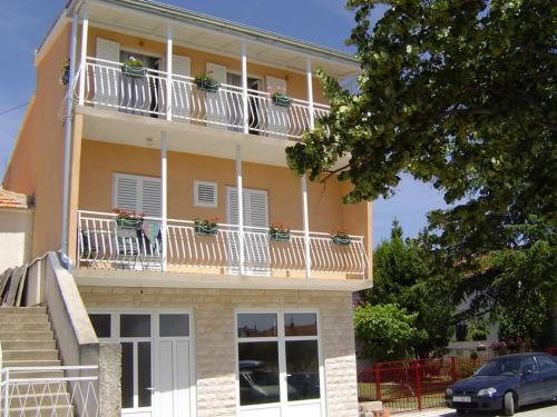 Apartments by the sea Tribunj, Vodice - 12144