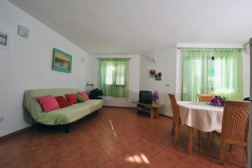 Seaside house for families with children Zatoglav Rogoznica - 12212 - image 3