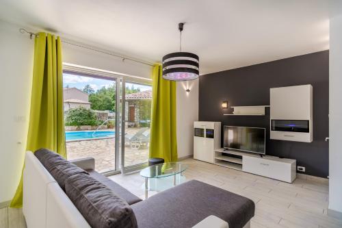 Family friendly house with a swimming pool Krsan - Vlasici Central Istria - Sredisnja Istra - 12224 - image 8