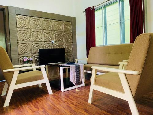 Borneo Tribal Village (BTV) near Wind Caves