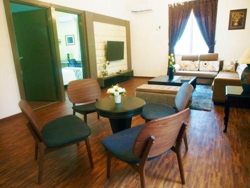 Borneo Tribal Village (BTV) near Wind Caves