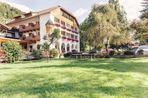 Parkhotel Schachen - Hotel - San Giovanni in Val Aurina