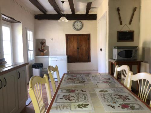 Gîte des Bruyères (Gite des Bruyeres) in 魯亞安加式