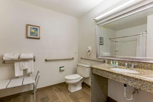 Quality Inn Alexis Rd in Toledo, USA