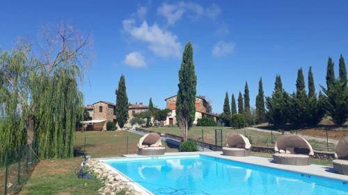 Басейн, I Salici Agriturismo in Пергіне Вальдарно