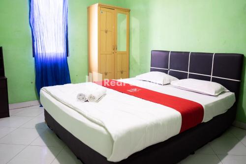 B&B Tanjungkarang - Hotel Ratu Ayu 2 Lampung Mitra RedDoorz - Bed and Breakfast Tanjungkarang