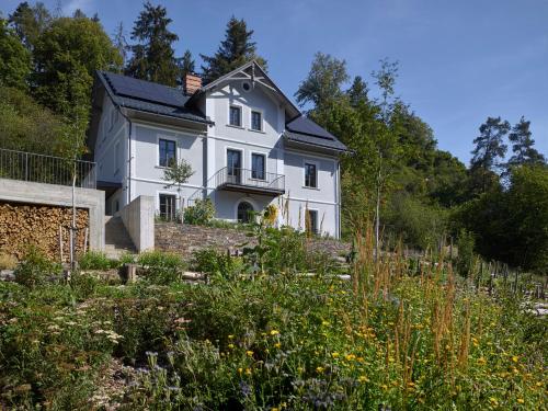 Viesnīcas āriene, Tauhaus in Zlutice