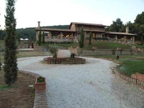 Residenza di Rocca Romana Holiday Home - image 10