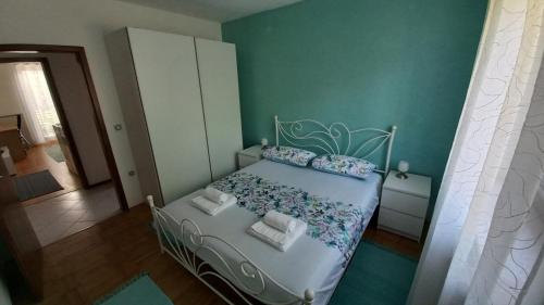 Apartma Nona Roža (Apartma Nona Roza) in Zgornje Škofije