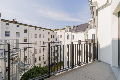 Exterior view, Nena Apartments Hermannplatz near Turkish Market