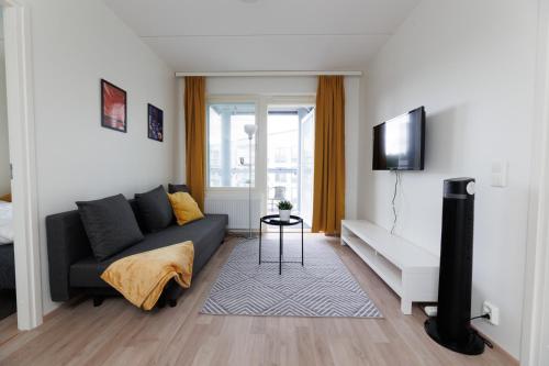 2 bedrooms, 5 beds
