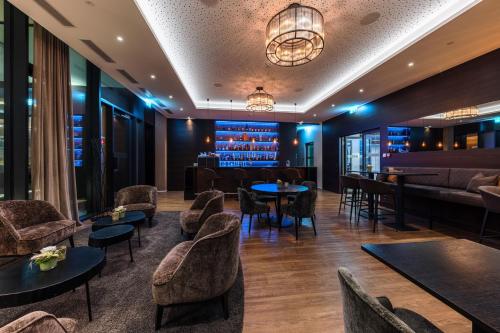 Bar/Lounge, Hotel kommod in Ruggell