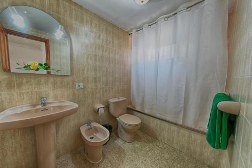Apartamentos Isabel - image 9