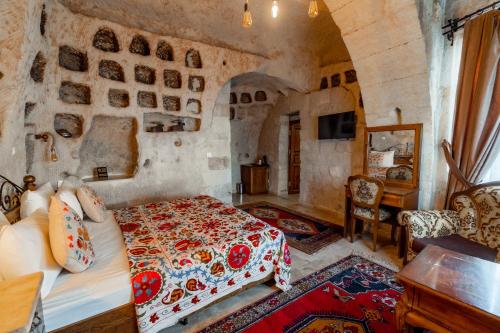 Amber Cave Suites Room Type - Suite with Whirlpool