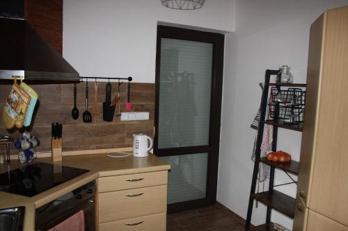 Konyha, Chata na řece Sázavě (Chata na rece Sazave) in Sazava