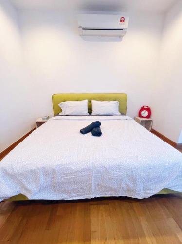 Connected train 1 Bedroom ABOVE MALL-16, Kuala Lumpur