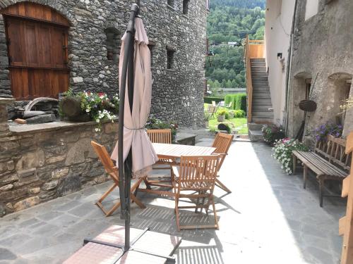  la maison du pont mont blanc in La Salle