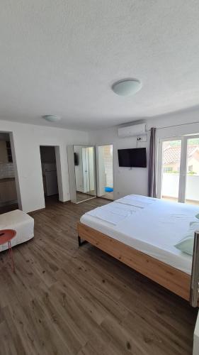 Apartmani Mlinar - studio apartment