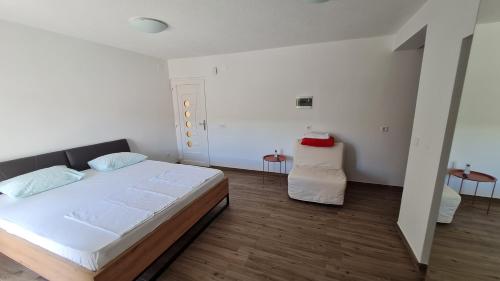 Apartmani Mlinar - studio apartment