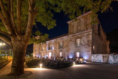 Viesnīcas āriene, Palacio de los Acevedo in Hoznajo