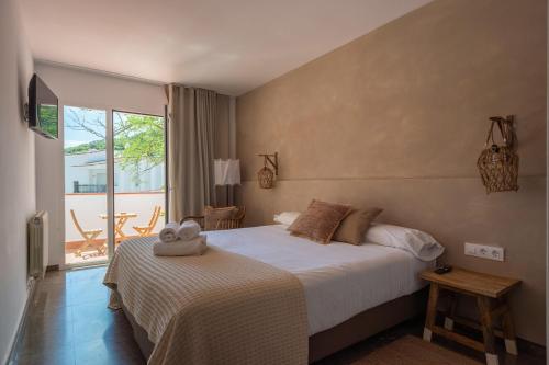 . Hostal Es Niu de Tamariu
