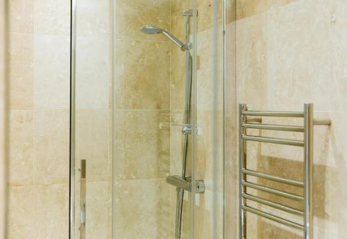 Luxury 1 Bed Flat, Spectacular Views Of Bath, Bath (photo 9)
