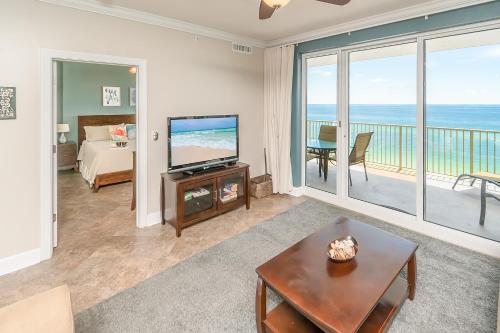 Deja Blue Beautiful 2br 2ba Beach front with Amazing Views - image 10