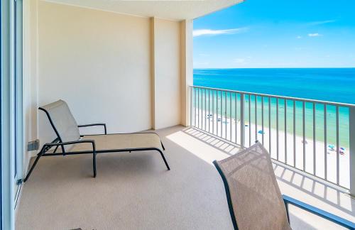 Deja Blue Beautiful 2br 2ba Beach front with Amazing Views - image 13