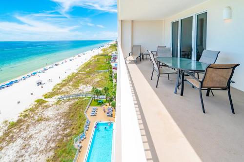 Deja Blue Beautiful 2br 2ba Beach front with Amazing Views - image 12