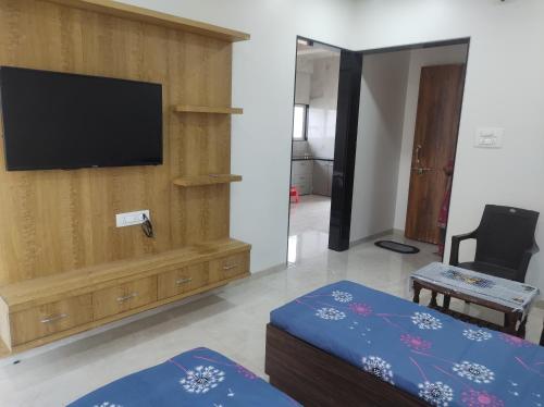 Faciliteiten, 850m² 1 slaapkamer, 1 privé badkamer Appartement in Kamatwade (Shiv-Vatsalya Homestay) in Kamatwade