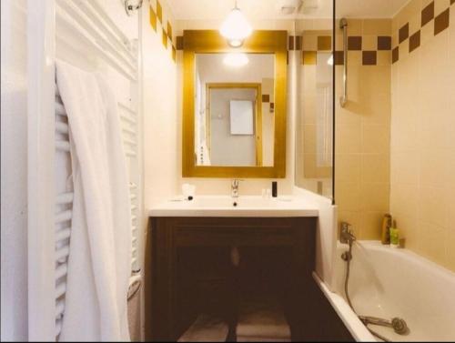 Cosy Val Tho ski aux pieds in Saint-Martin-de-Belleville