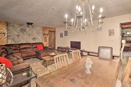 Quiet Pocono Lake House on 1 Wooded Acre with Hot Tub - image 10