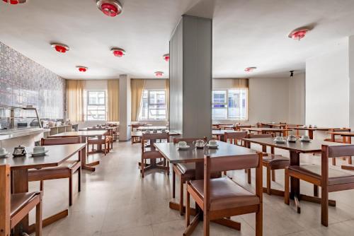 Étterem, Cannes Palace Hotel in Vitoria