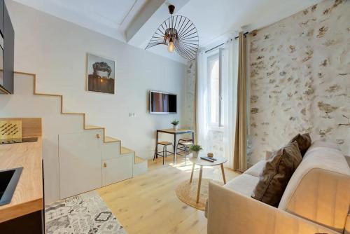 Luxe Duplex Studio Apt/Mezzanine/nr Shops & Cafes