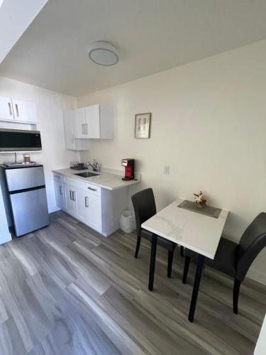 Destination INN in เรเดียมฮอตสปริง (บริติชโคลัมเบีย)