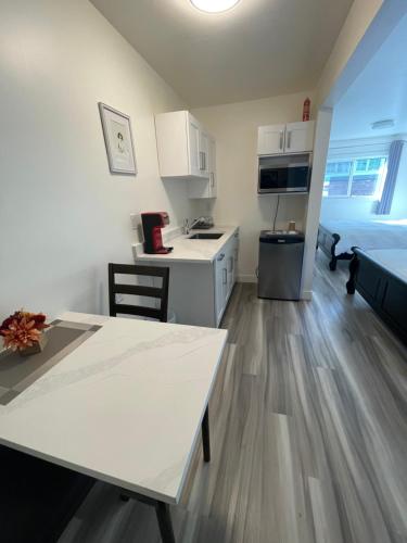 Destination INN in เรเดียมฮอตสปริง (บริติชโคลัมเบีย)